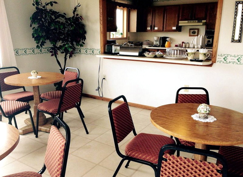 Value Host Motor Inn - From Web Listing (newer photo)